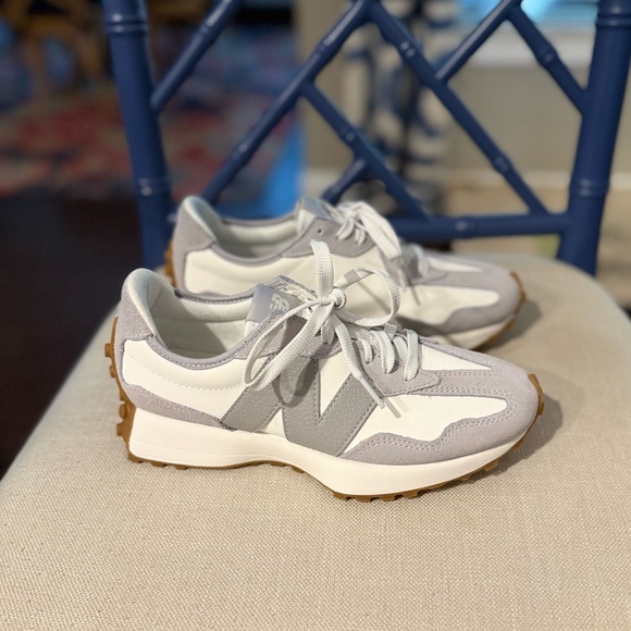 New Balance 327 Womens Grey & White - Picture 5 of 12
